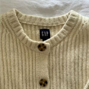 Gap Shaker Stitch Cardigan